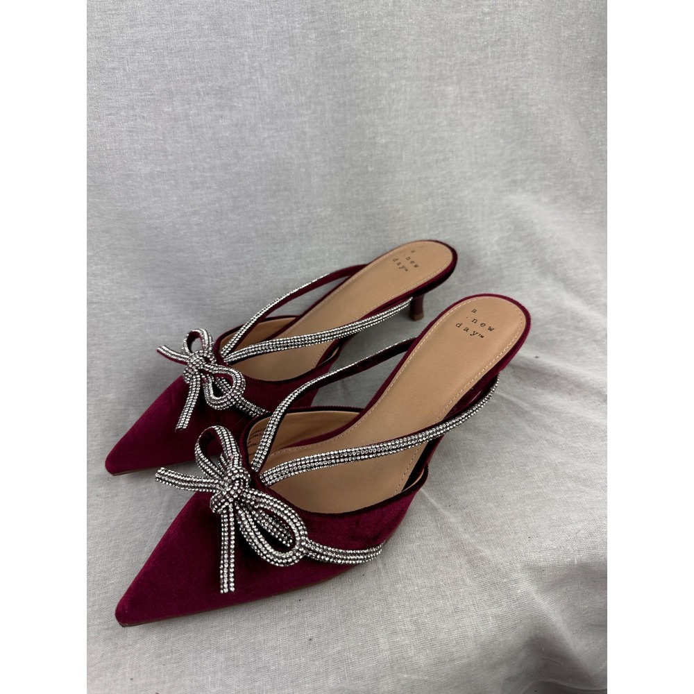 A New Day Womens Burgundy Velvet Rhinestone Bow Pointed Toe Kitten Heel Mules 8